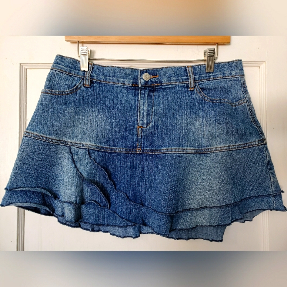 Cute Jean Mini Skirt 💙💖